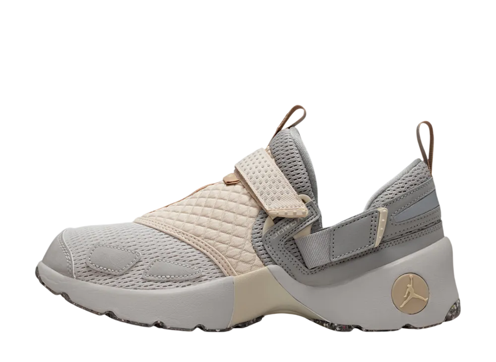 Nike Women's Jordan Trunner LX 