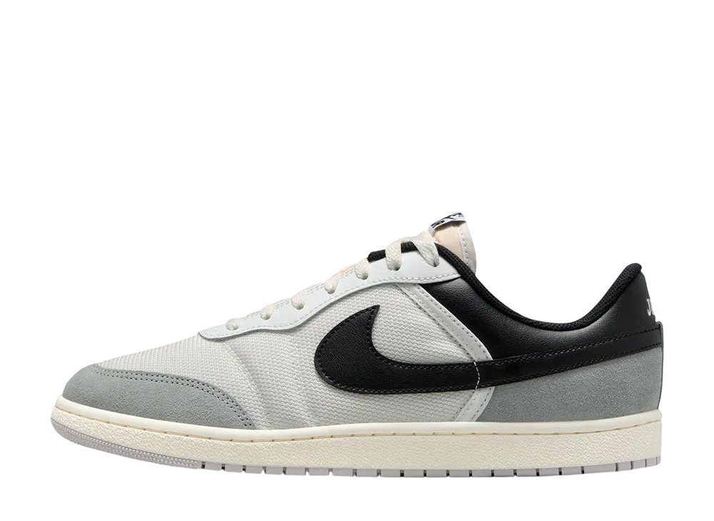 ナイキ エアジョーダン スカイライン ロー "サミットホワイト/ブラック"