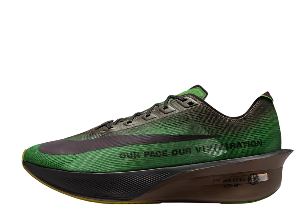 ナイキ ヴェイパーフライ4 "クロロフィル/オフノワール/ミンクブラウン/バーガンディアッシュ"