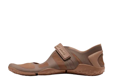 SKIMS × Nike Women's Rift Mesh "Archaeo Brown"