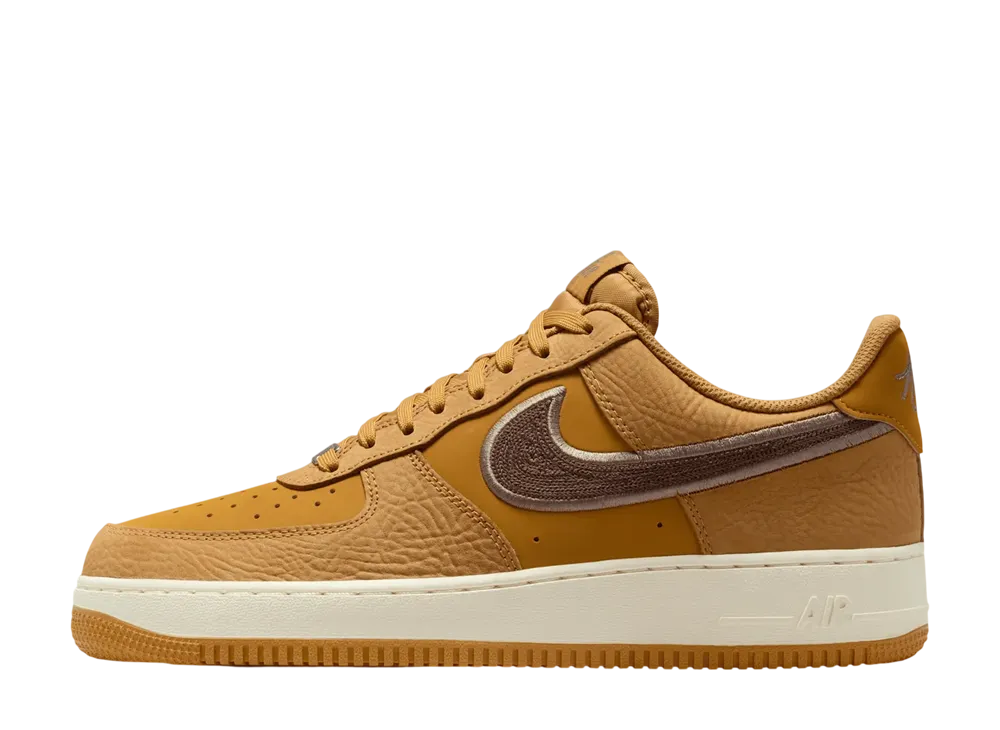 ナイキ エアフォース1 ロー "ウィート/ミンクブラウン/ココナッツミルク/バロックブラウン"
