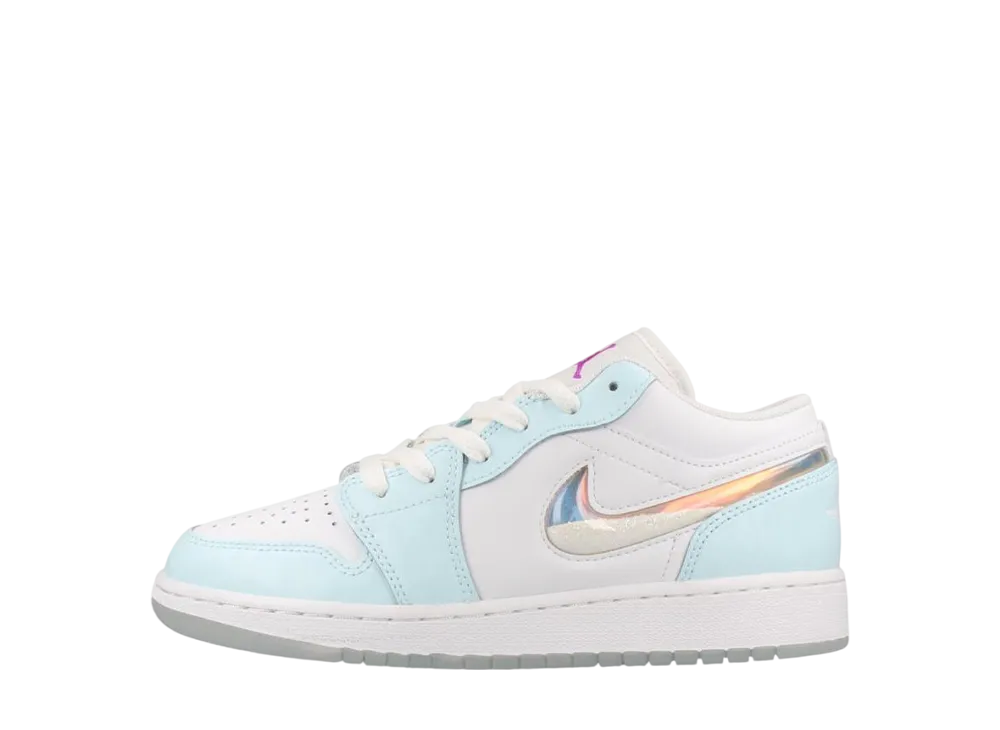 ナイキ GS エアジョーダン1 ロー SE "グレイシャーブルー/マルチカラー/ホワイト/グレイシャーブルー/ホワイト/スーパーバイオレット" (キッズ)