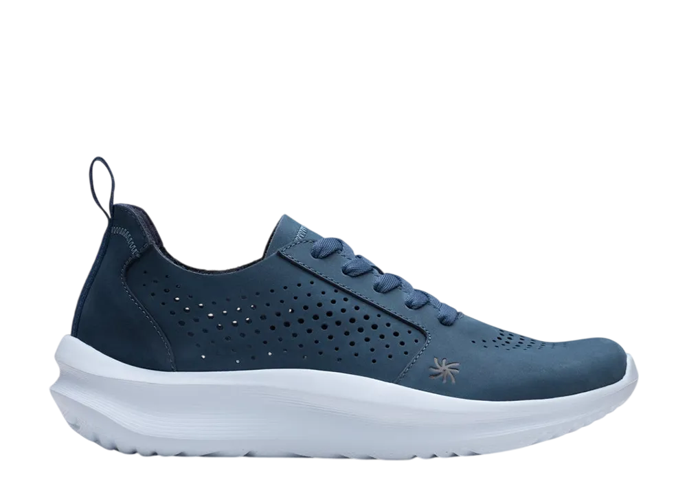 クラークス ウィメンズ ソルヴァーナスタイル "ネイビー"