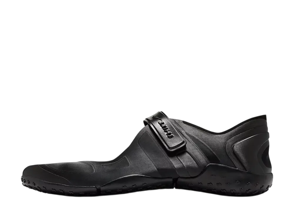 スキムズ × ナイキ ウィメンズ リフト メッシュ "ブラック"