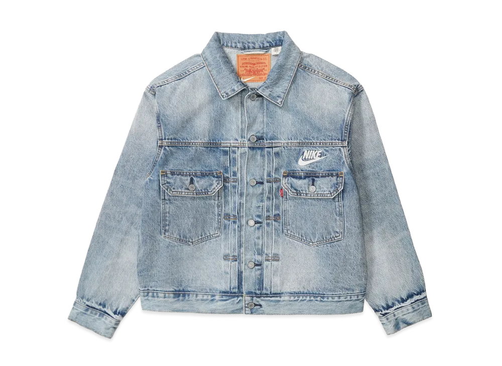リーバイス x ナイキ デニム トラッカージャケット "ライトインディゴ" 002TM-0000