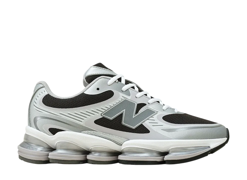 ニューバランス 2000 "シルバーメタリック"