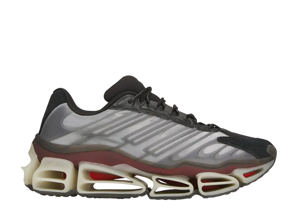 ウィリー・チャバリア × アディダス メガライド AG "コアブラック/パテグレー"