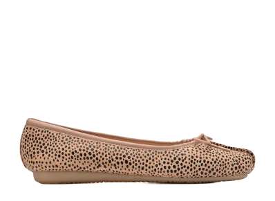 Clarks Women's Freckle Ice "Animal Print"