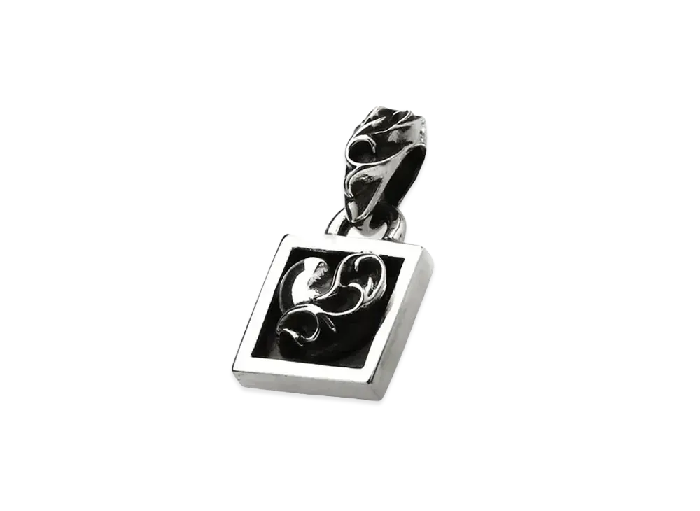 クロムハーツ フレームド ハート チャーム "シルバー"