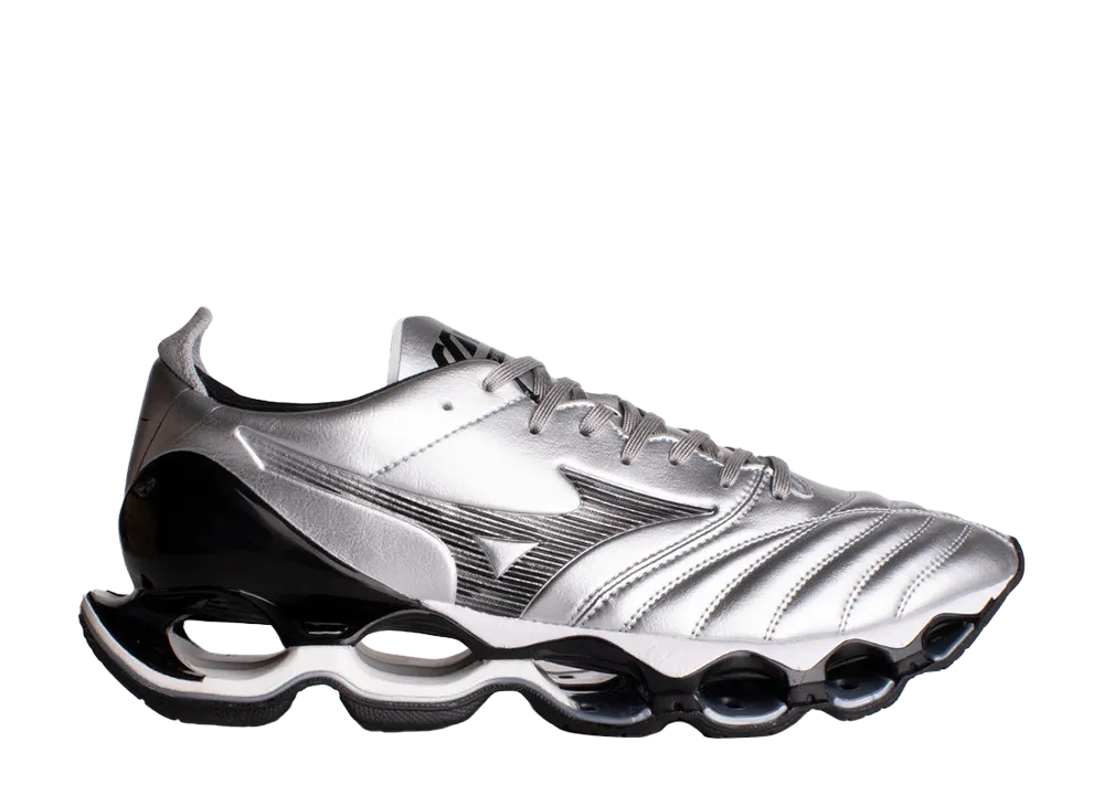 ミズノ ウェーブプロフェシー モレリア ネオ "シルバー"