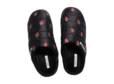 Sandy Liang × SUBU Slippers Strawberry "Black"
