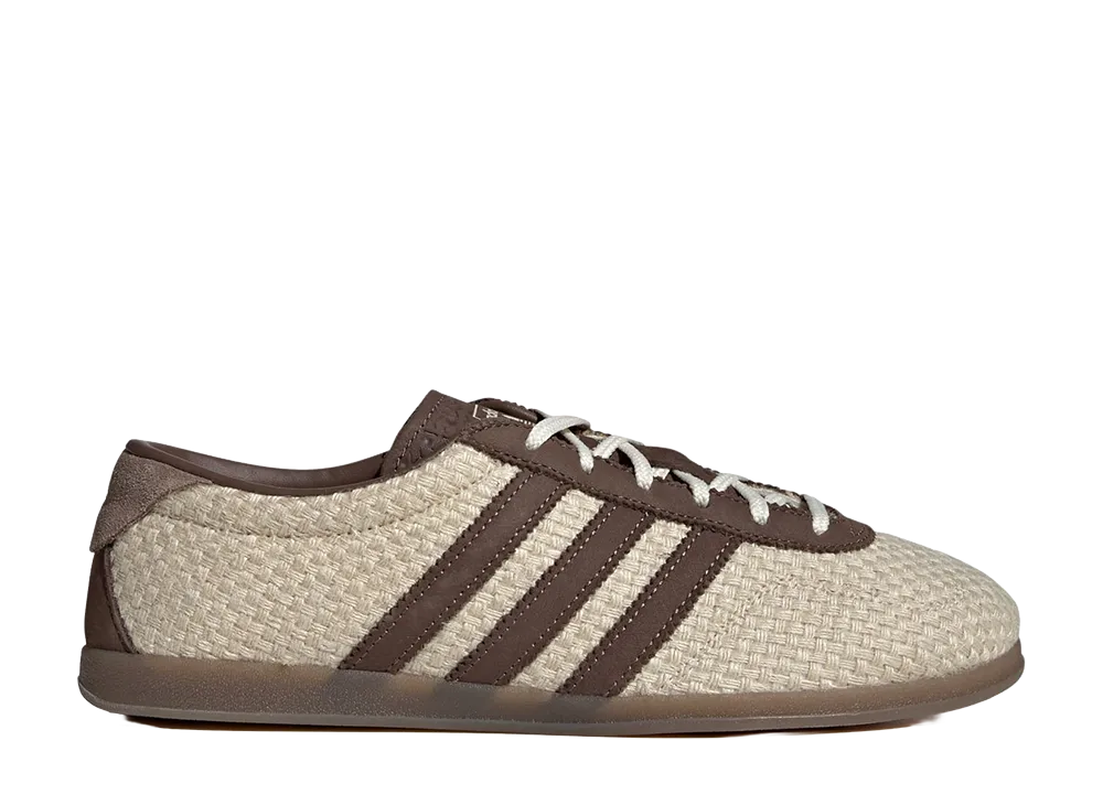 アディダス ウィメンズ ガゼル ロープロ "ワンダーホワイト/アースストレータ"