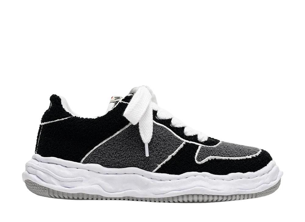 メゾンミハラヤスヒロ ウェイン オリジナルソール チェニール エンブロイダリー キャンバスローカットスニーカー "ブラック/グレー" (A16FW726)