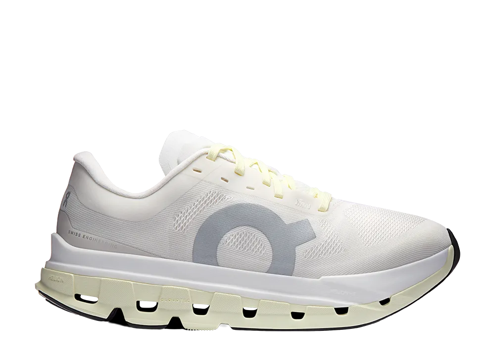 On Women's Cloudflow 5 "Ivory/Seedling"