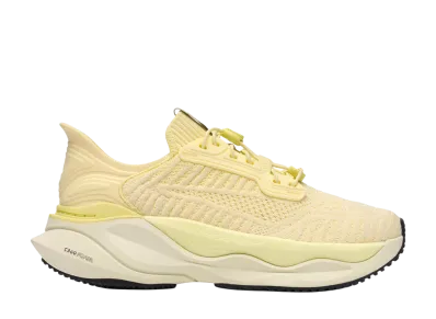 Clarks Women's Pace Rise "Pale Yellow"