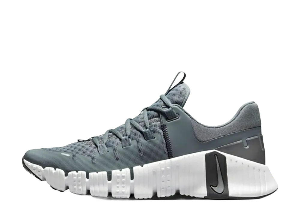 ナイキ フリー メトコン5 "スモークグレー"