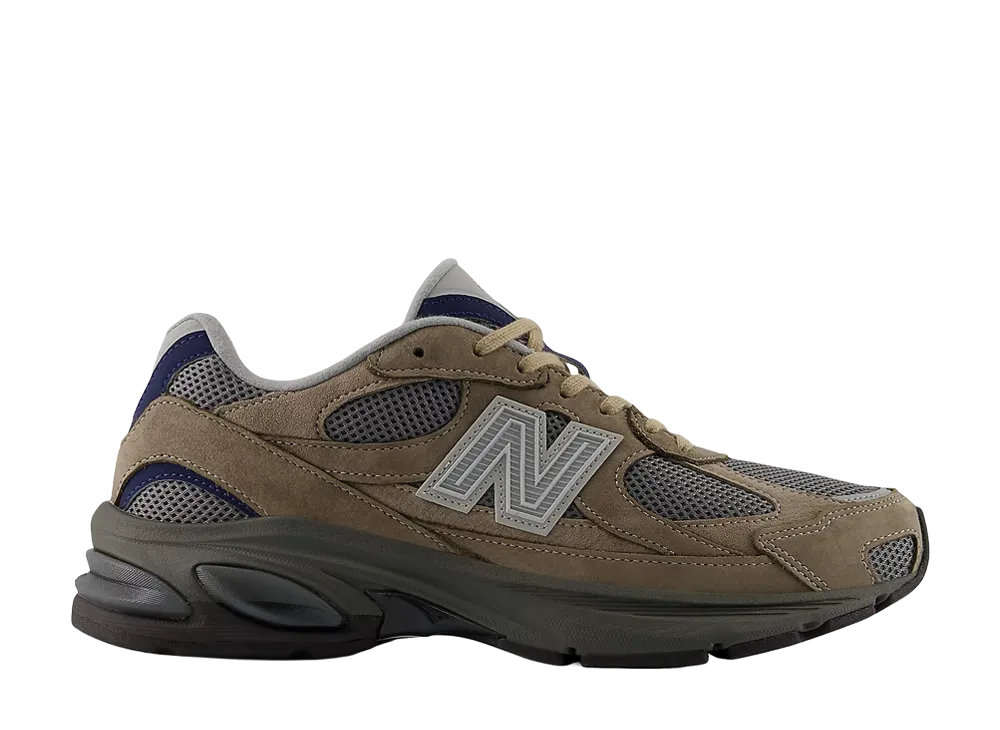 カーキス × ニューバランス 2010 "デイツアー"