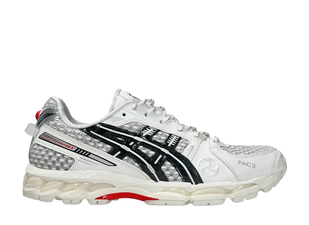 ペース × アシックス ゲルカヤノ12.1 "クリーム/ブラック"