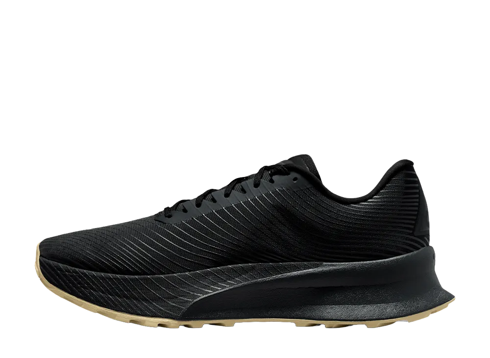 ナイキ ACG ウルトラフライ トレイル "ブラック アンド ダークスモークグレー"