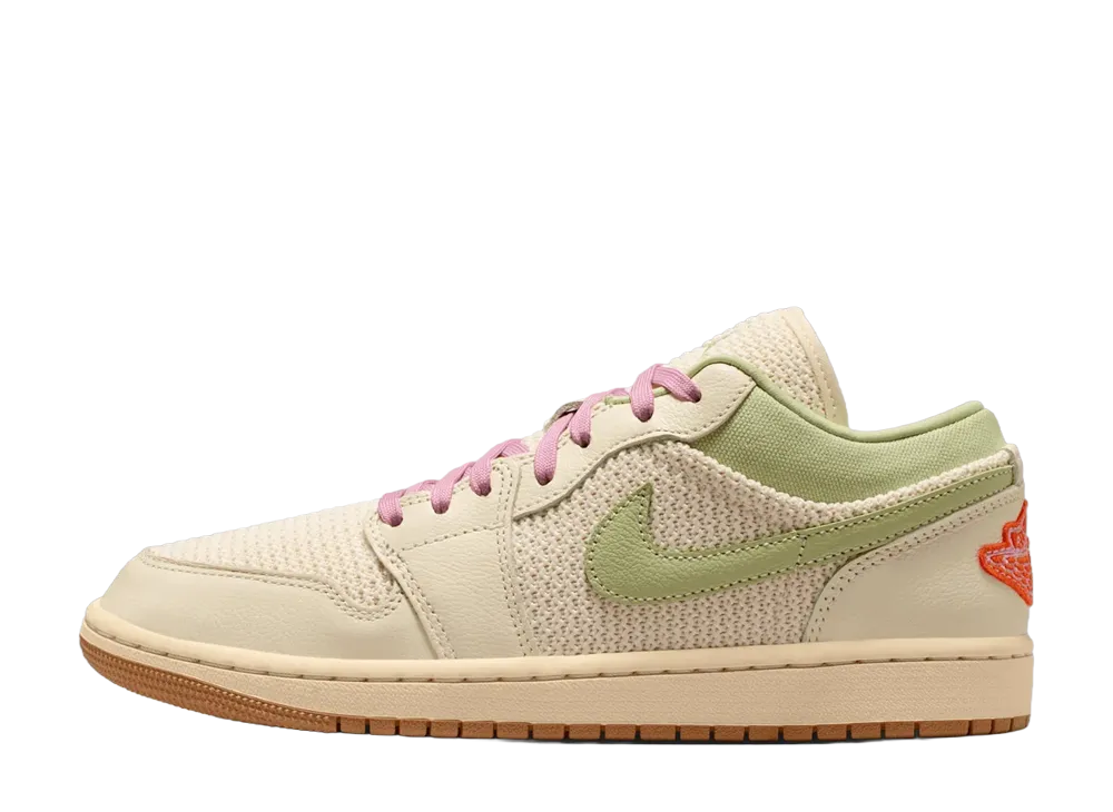 ナイキ ウィメンズ エアジョーダン1 ロー "セイル/オリーブオーラ"