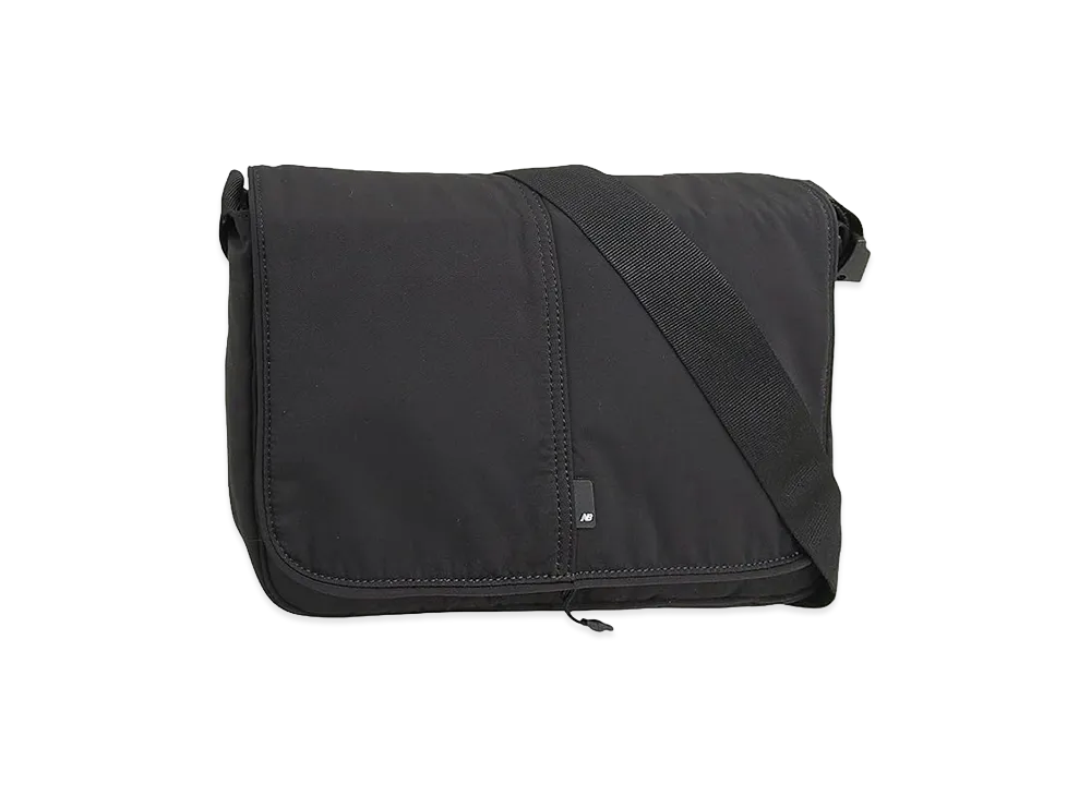 New Balance Padded Crossbag "Black"