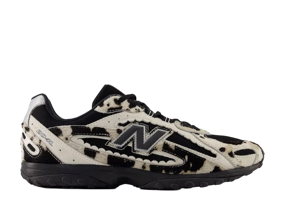 ニューバランス ウィメンズ 204L "ブラックカウプリント"
