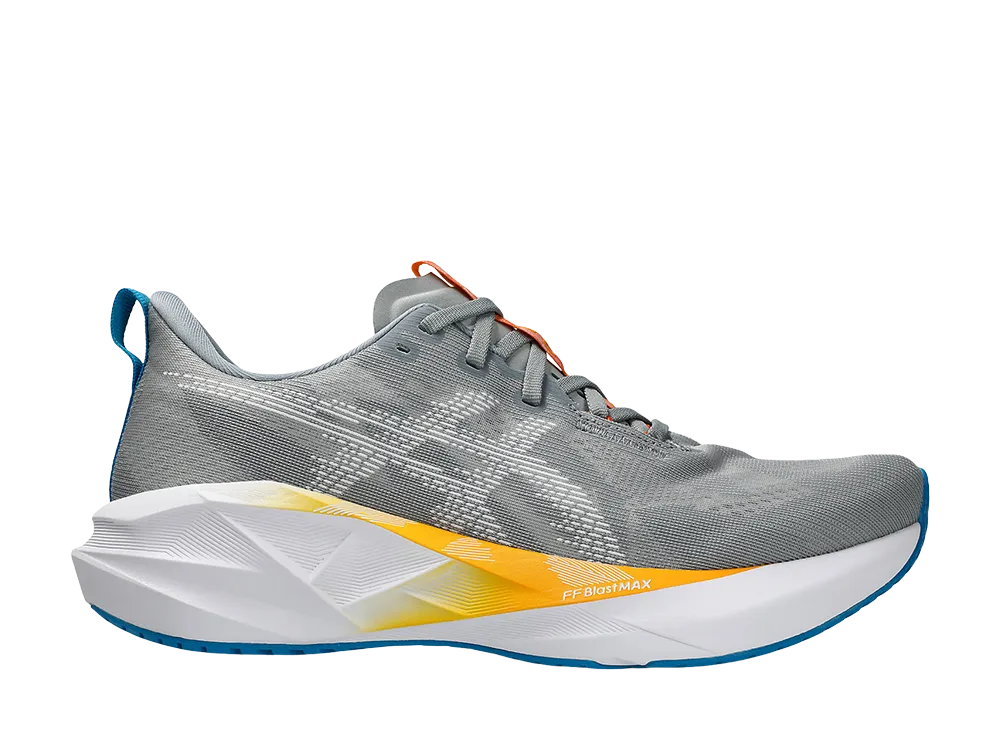 Asics Novablast 5 Wide "Gravel/White"