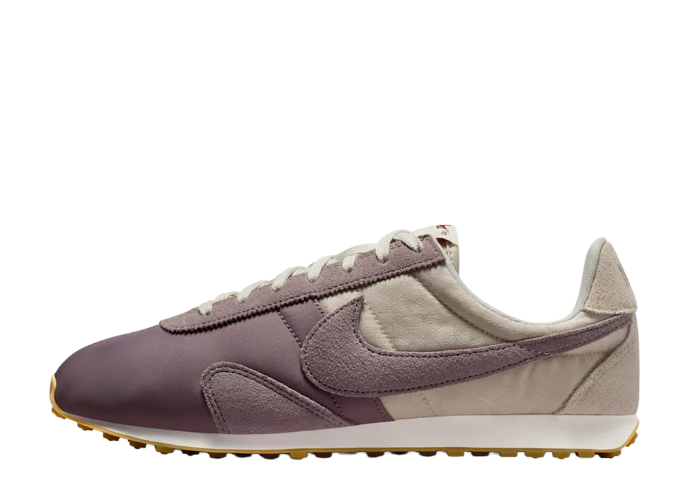 NIke Women's Pre Montreal Racer Vintage "Orewood Brown/Sail"