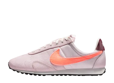 Nike Women's Pre Montreal Racer Vintage "Pearl Pink"