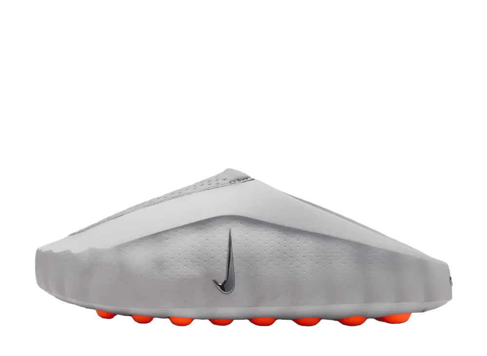 ナイキ マインド001 ミュール "ライトスモークグレー/ハイパークリムゾン"