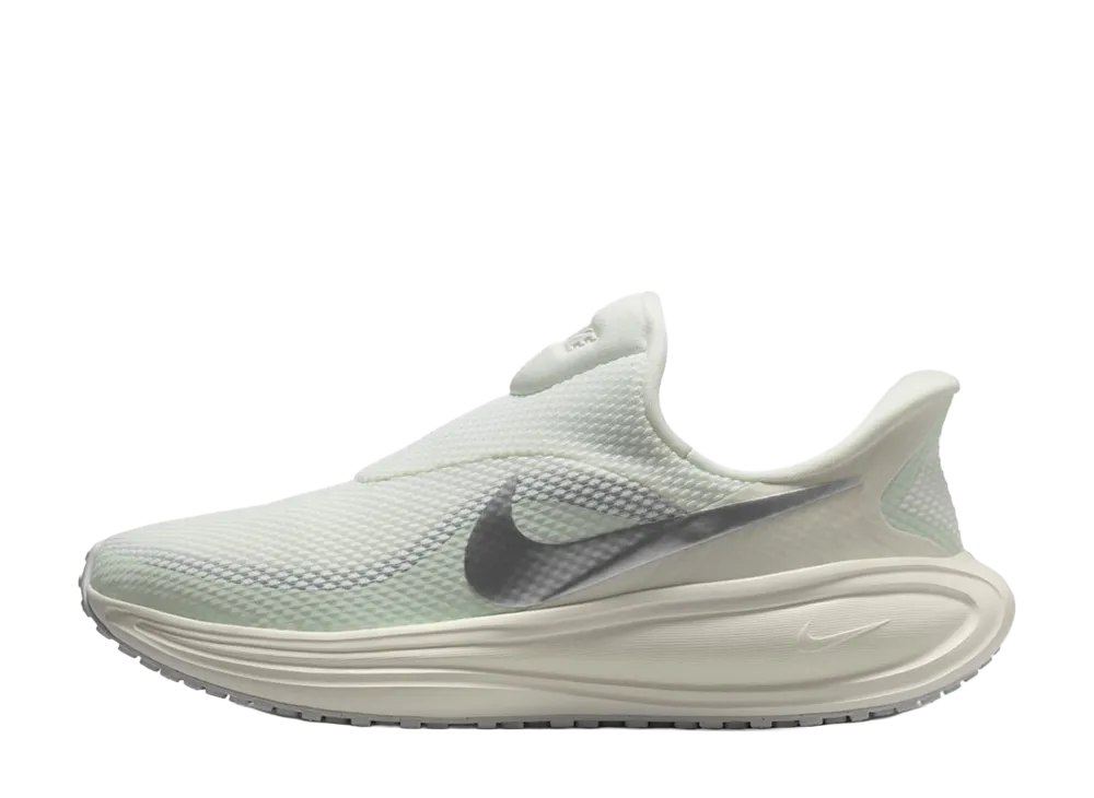 Nike Women's Revolution 8 EasyOn "Sail/Barely Green"