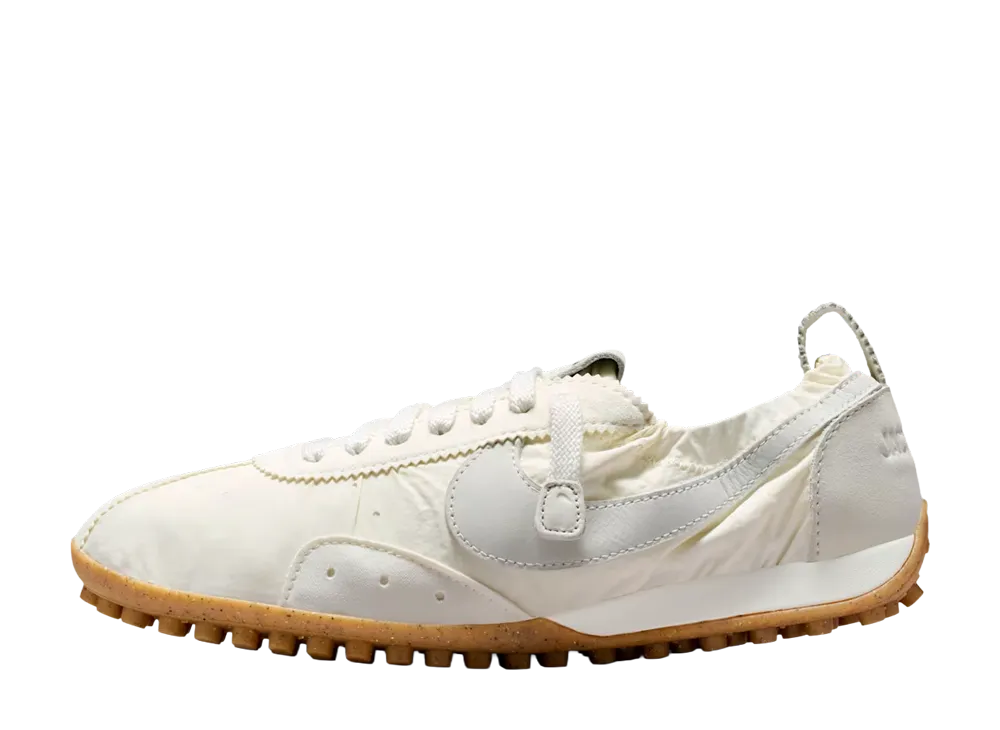 ジャックムス × ナイキ ウィメンズ ムーン シューズ SP "ソフトパール"