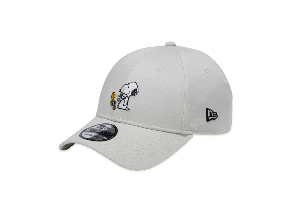 NEW ERA x PEANUTS 9Forty Easter Snoopy Woodstock "Ivory"
