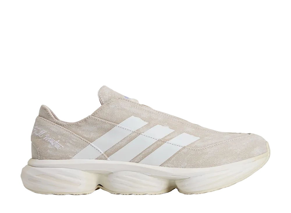 タイレル・ウィンストン × アディダス ライトブレイズ ポッド スニーカー "クラウドホワイト/オフホワイト"