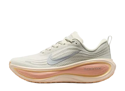 Nike Women's Vomero Plus "Light Bone"