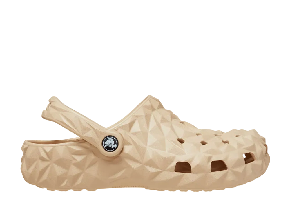 Crocs Classic Geometric Clog "Shiitake"