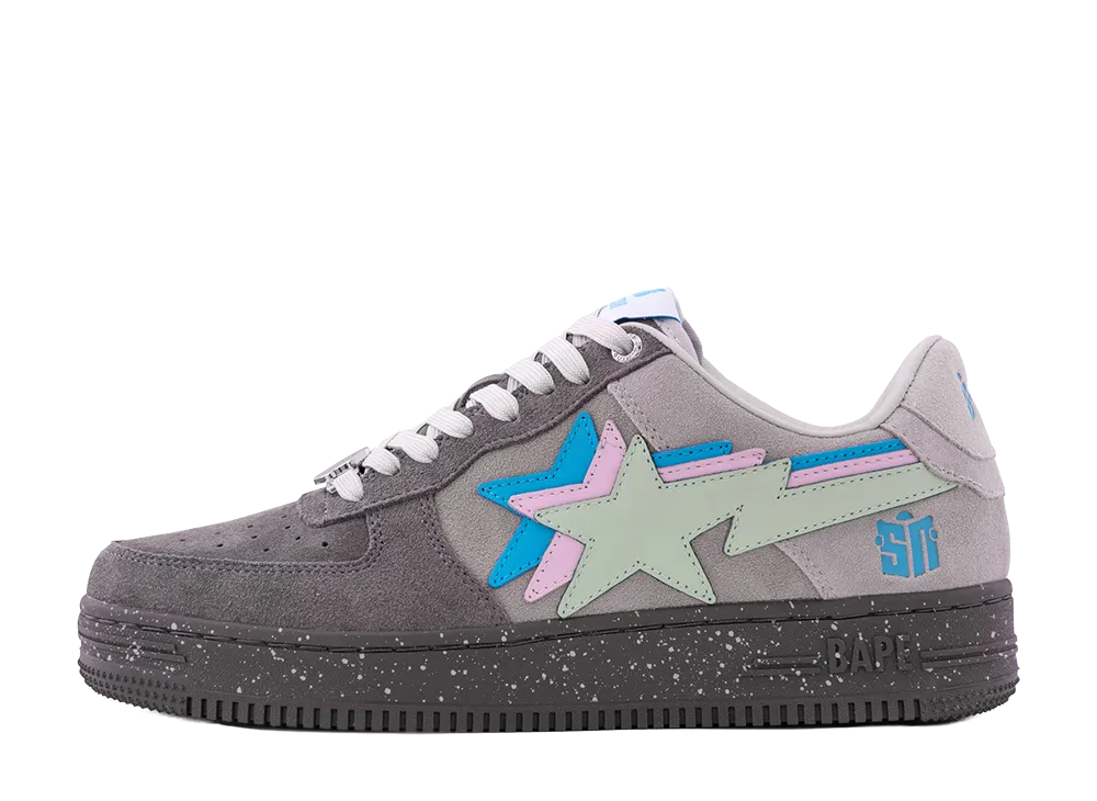 Sneaker News × A BATHING APE BAPE STA "Night" (556 pairs)