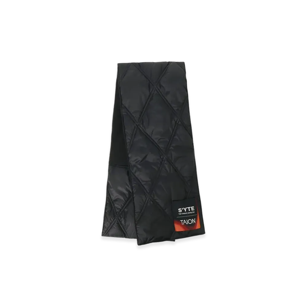 S'YTE x Taion Quilted Down Scarf "Black"