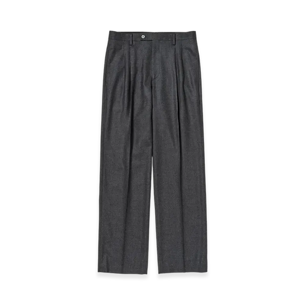 AURALEE Super Light Wool Two-Tuck Slacks "Top Charcoal"