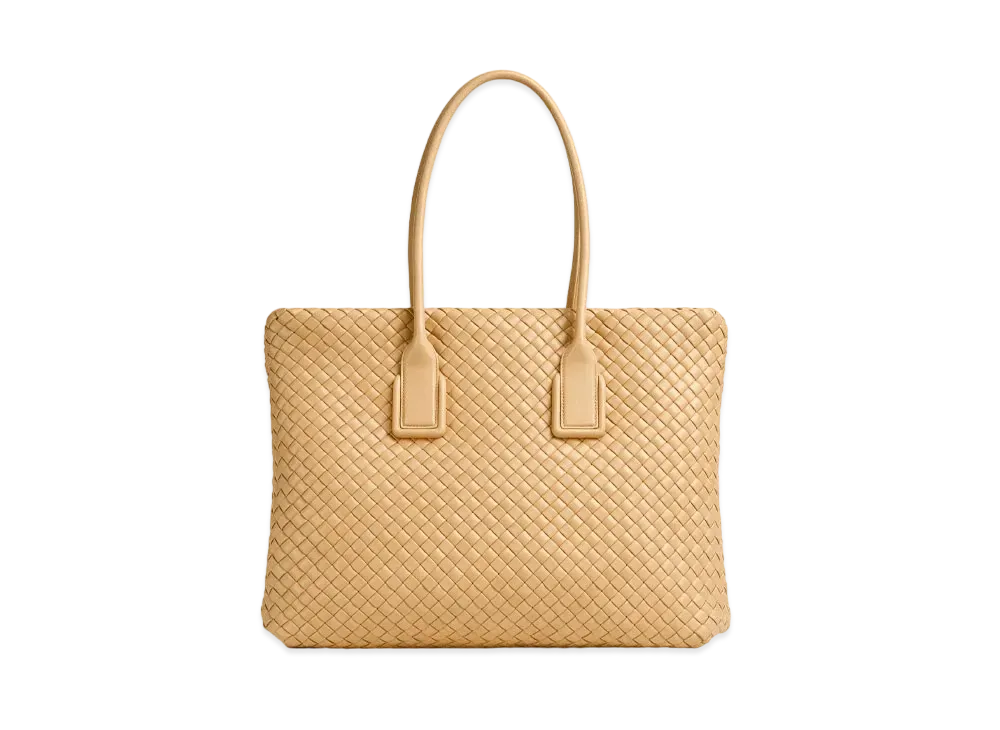 Bottega Veneta Snap "Almond"