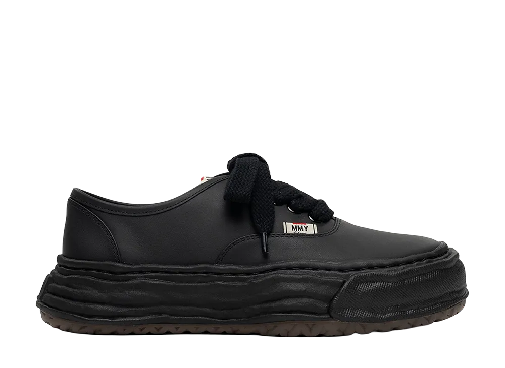 メゾンミハラヤスヒロ ベイカー26 オリジナルソールレザーローカットスニーカー "ブラック/ブラック"