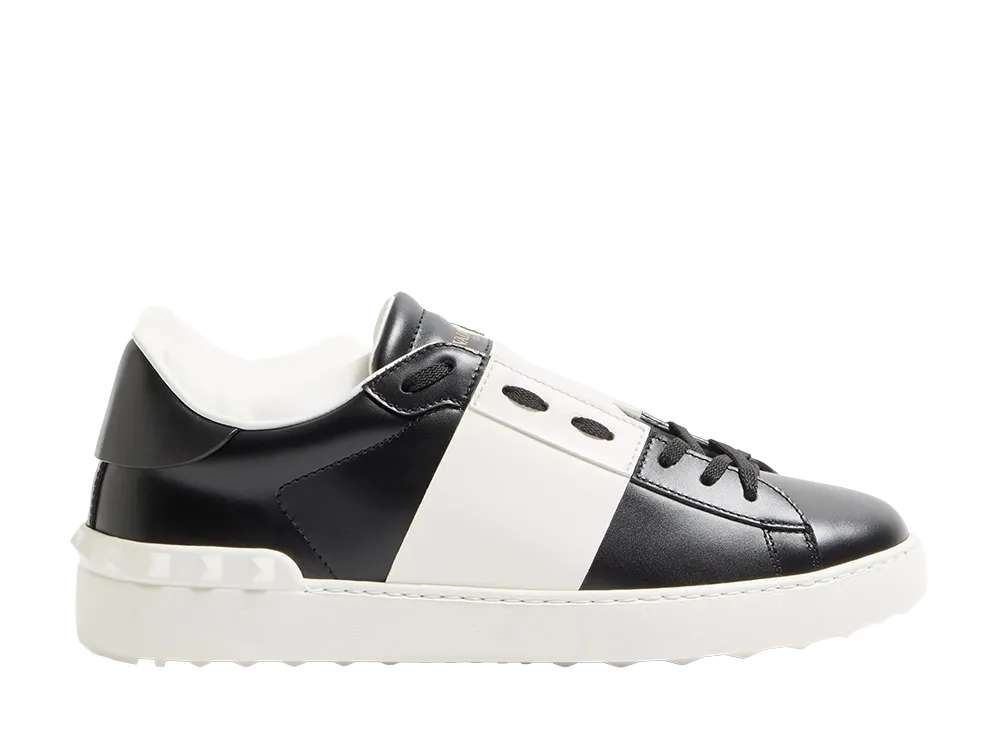 Valentino Garavani Sneakers "Black"