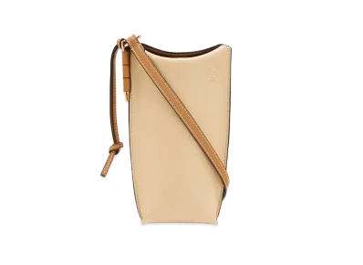 LOEWE Gate Pocket In Soft Calfskin "Dune / Vanilla"