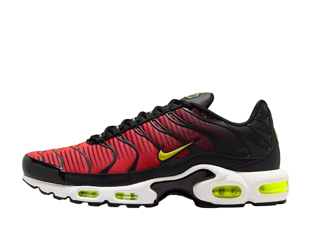 Nike Air Max Plus "Black/Light Crimson"