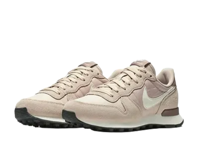 Nike Women's Internationalist "Particle Beige/Mauve"