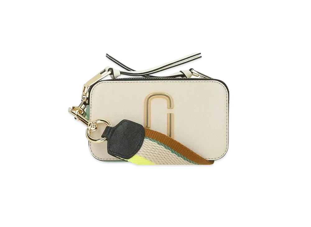 MARC JACOBS The Colorblock Snapshot "Tapioca"