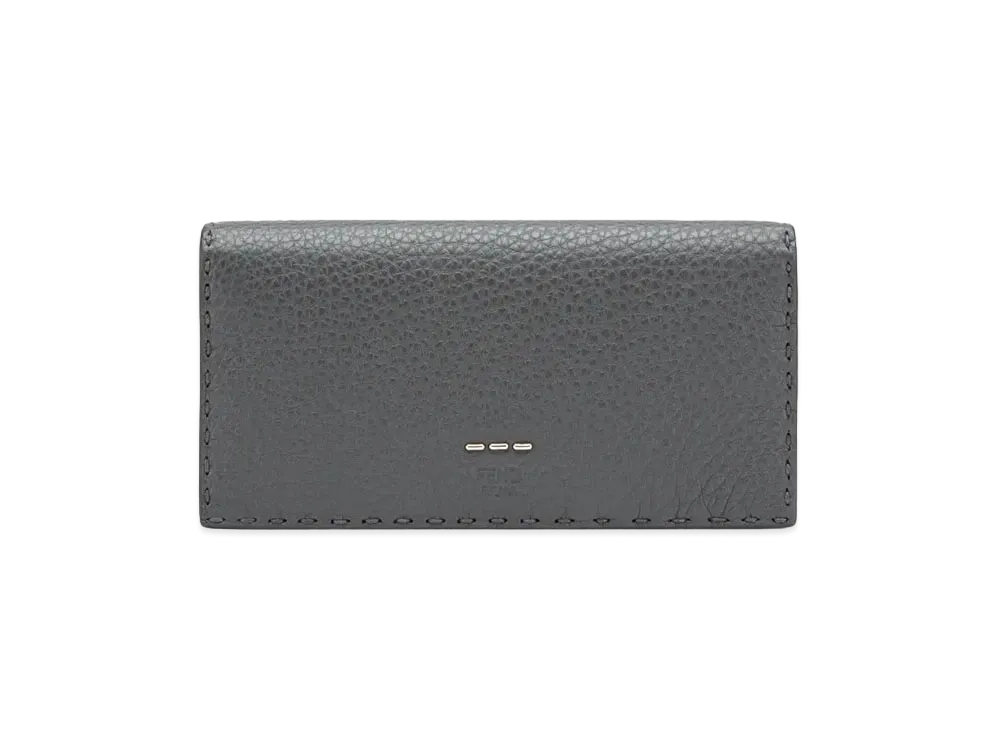 フェンディ(FENDI)スニーカー 人気の新作/中古通販【スニーカー