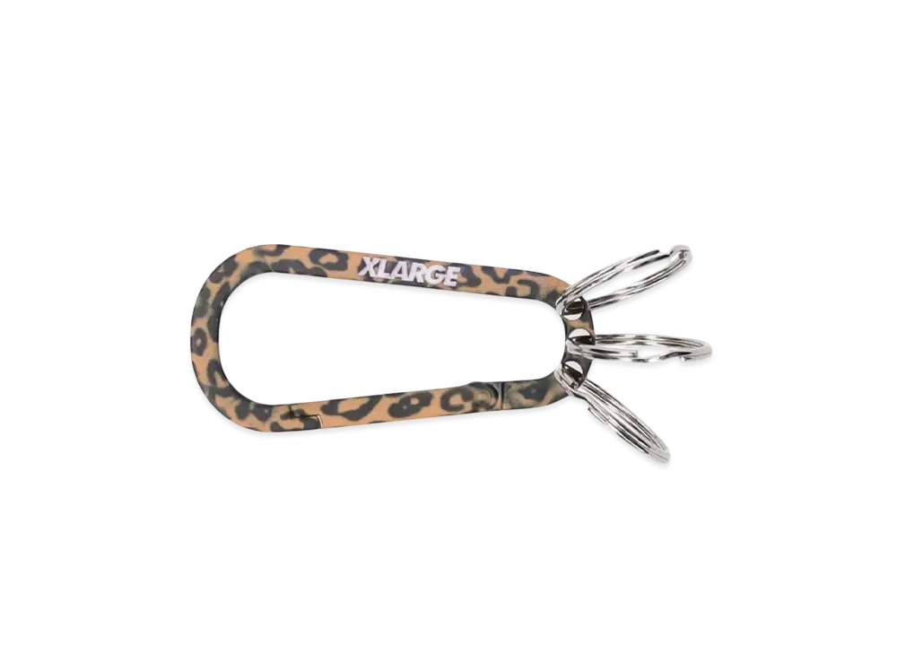 XLARGE STANDARD LOGO KEYRING CARABINER "BEIGE"