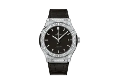 HUBLOT Classic Fusion Titanium Pave 42mm