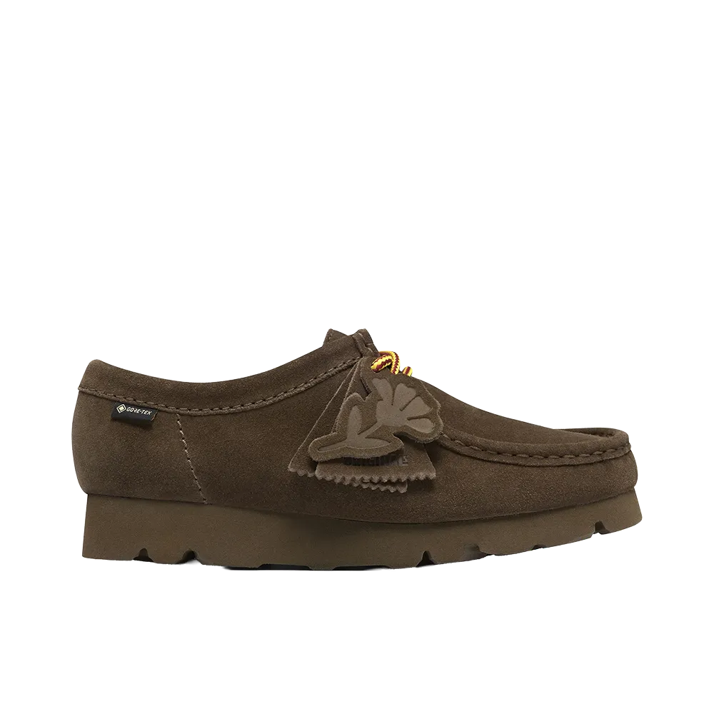 Clarks Women's Wallabee GORE-TEX "Dark Olive Suede"